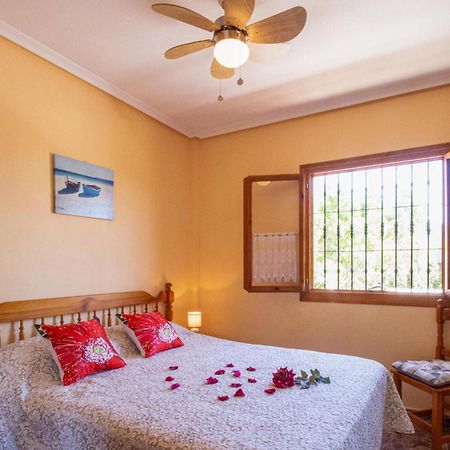 Cozy Apartment In Guardamar Del Segura Extérieur photo